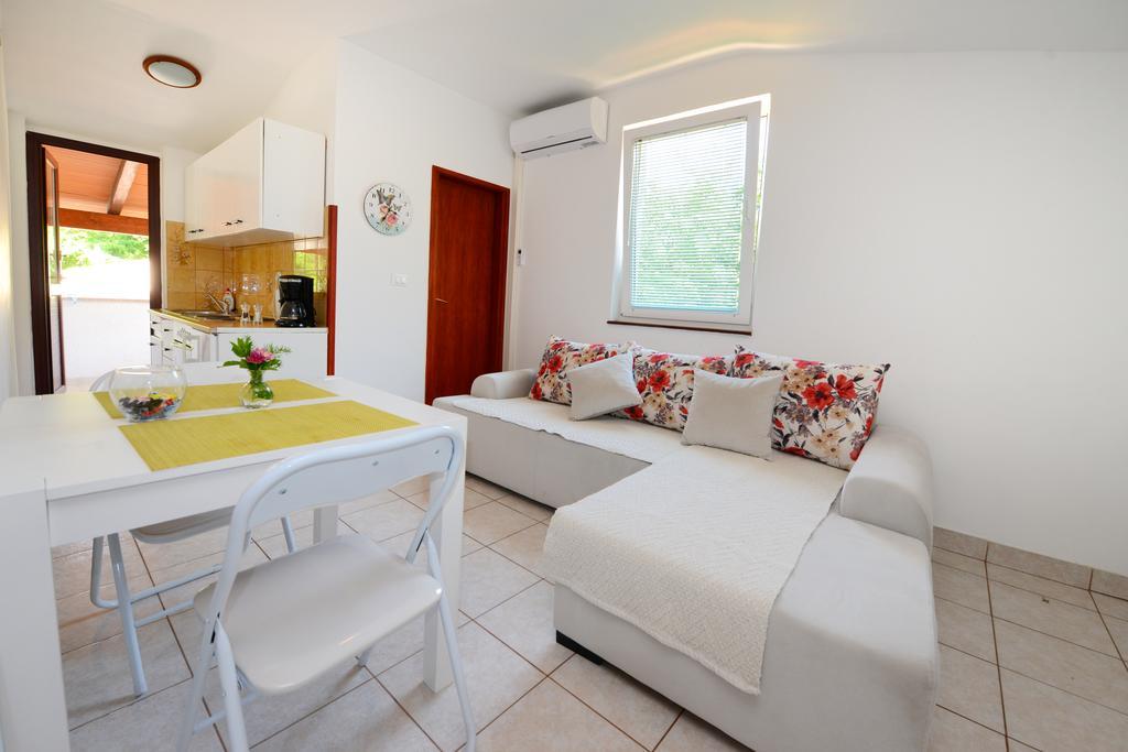 Apartments Tena Пореч Экстерьер фото